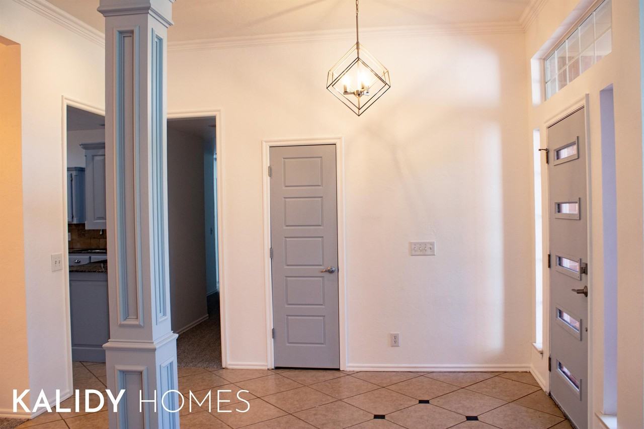 109 Nw 160th St #1 - Photo 4 of 50