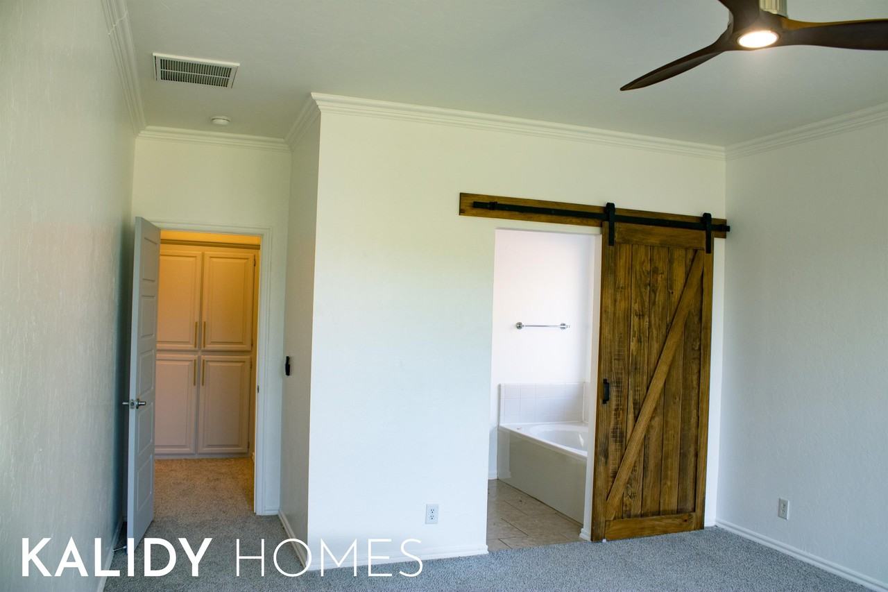 109 Nw 160th St #1 - Photo 6 of 50