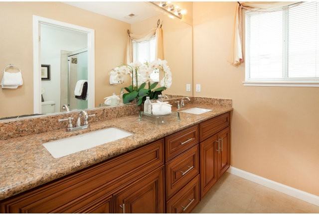 3278 Trabuco Ct - Photo 3 of 4