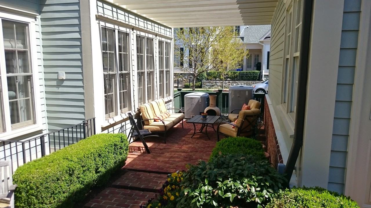 11301 Liberty St - Photo 2 of 23