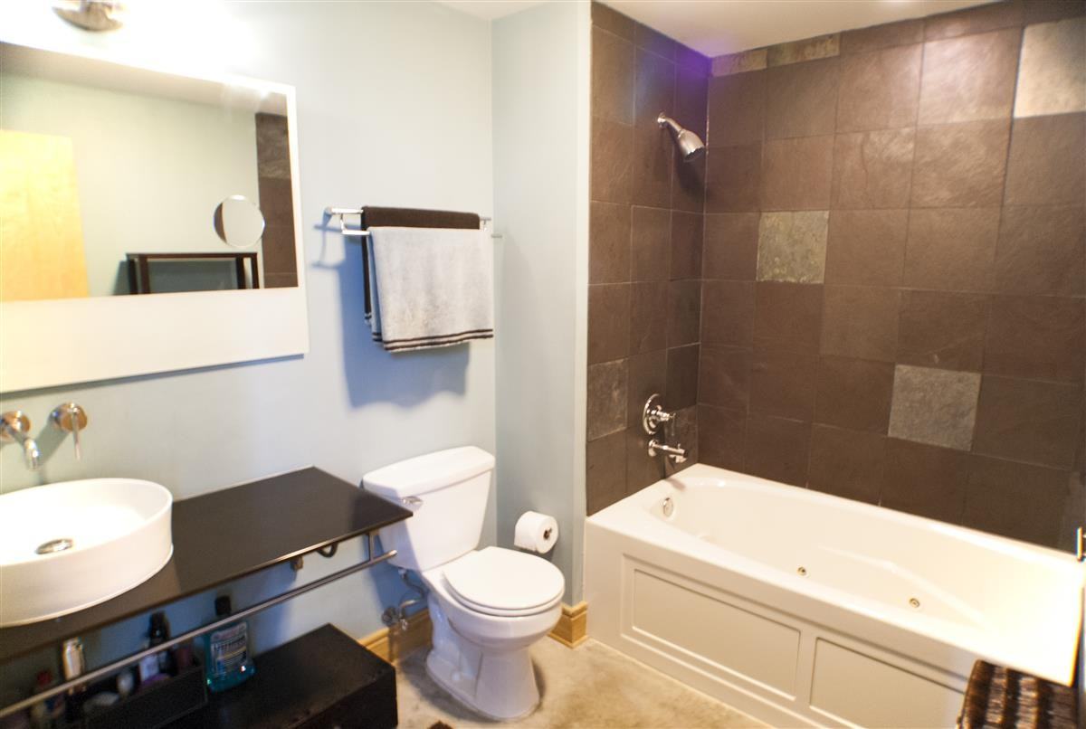 2201 Locust St #410 - Photo 3 of 6