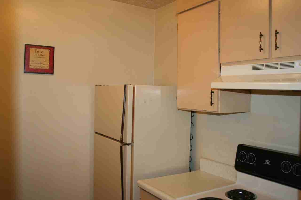 104 Caverns Boulevard - Photo 3 of 41