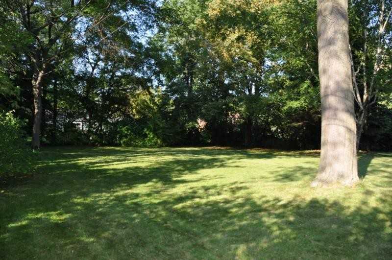 218 E Spooner Rd - Photo 2 of 12
