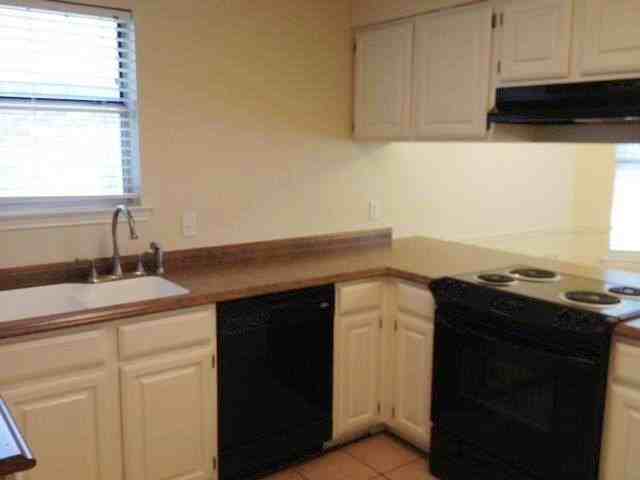 4 Tanager Ct - Photo 3 of 14