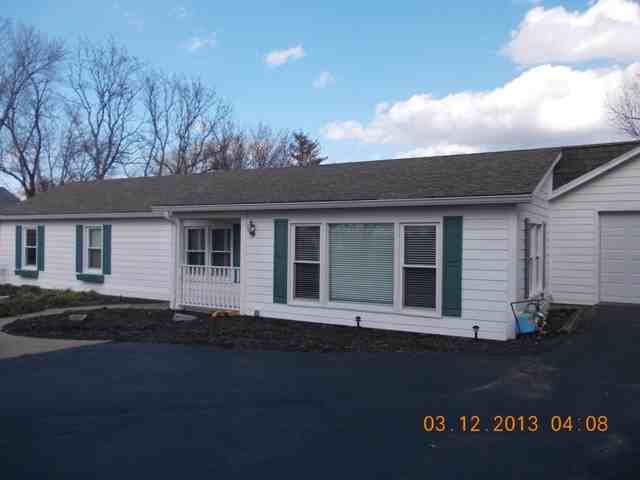 1012 N Warson Rd - Photo 3 of 15