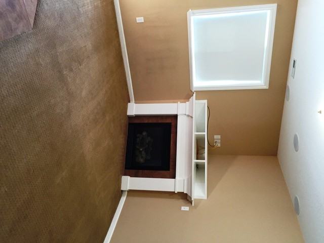 160 E 700 N - Photo 2 of 14