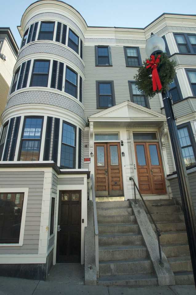 501 East Broadway #3 - Photo 6 of 7