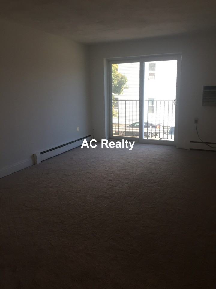 252 Revere Beach Pkwy #19 - Photo 3 of 6