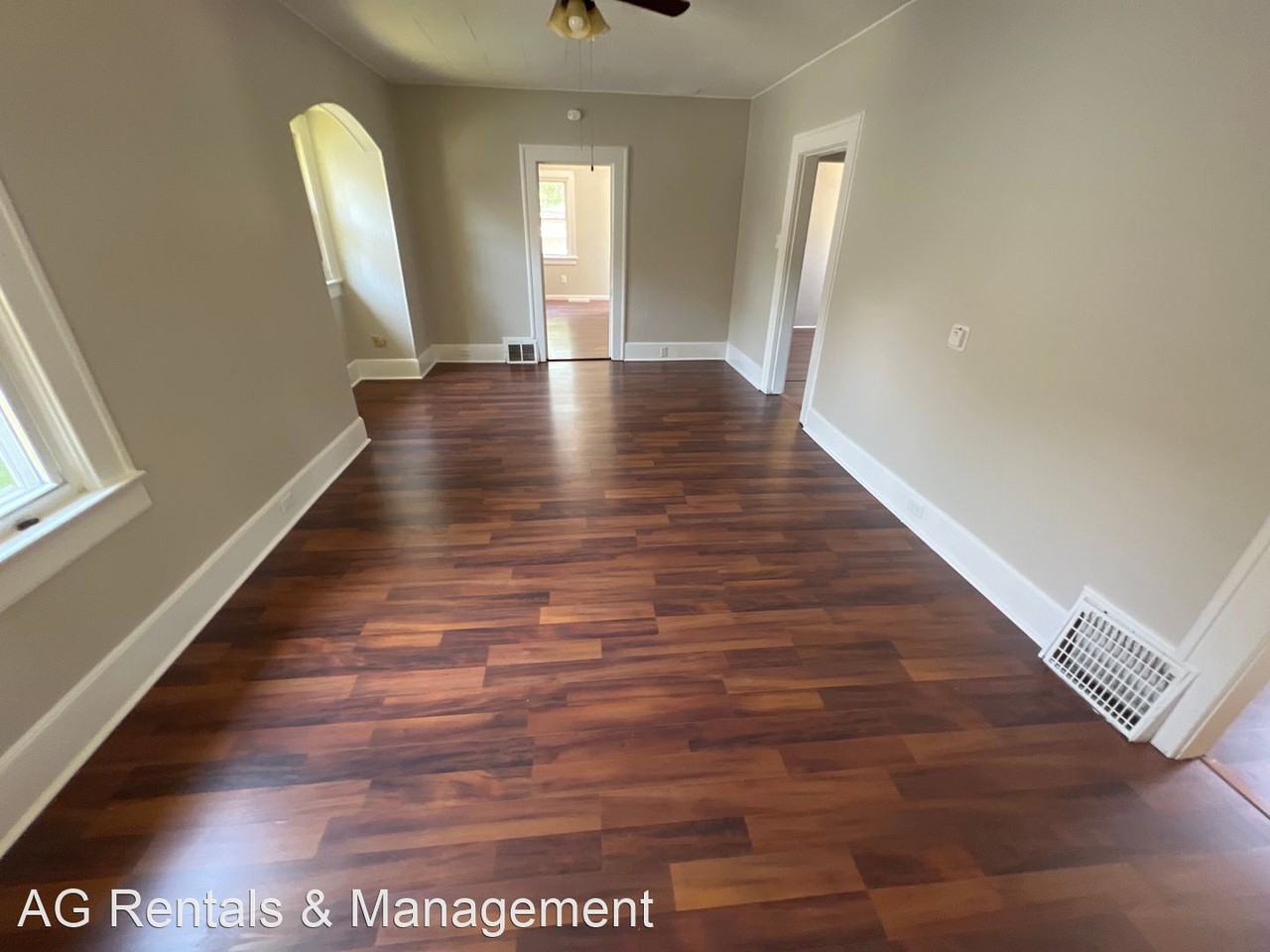 2018 Brooklyn Ave - Photo 3 of 11