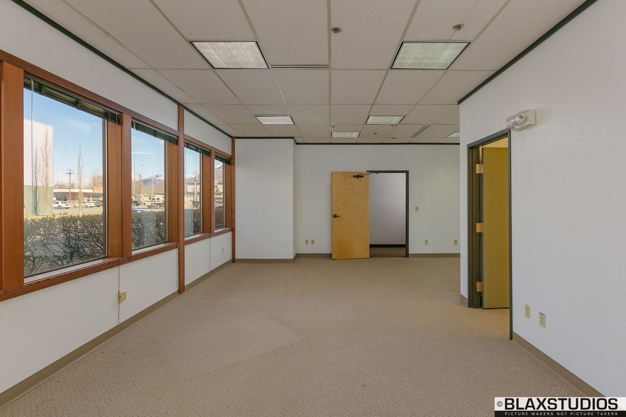 634 S Bailey St - Photo 5 of 20