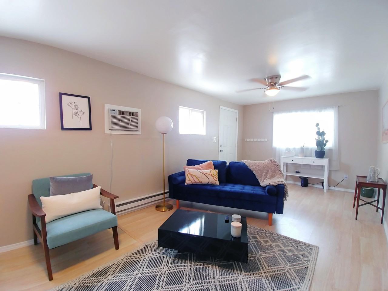 210 Sycamore St SE - Photo 3 of 7