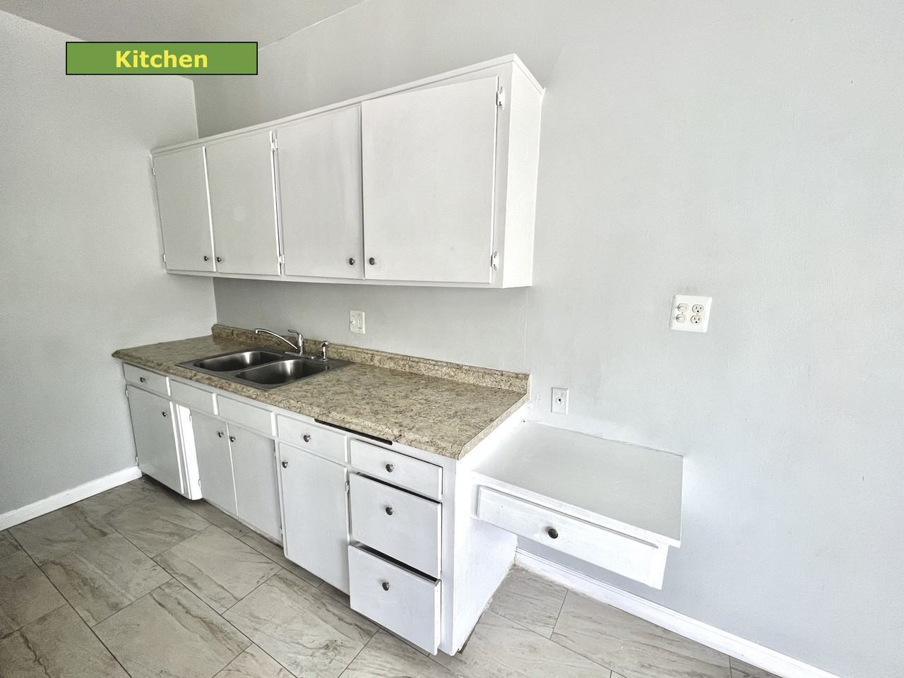 209 S Rampart Blvd - Photo 3 of 12