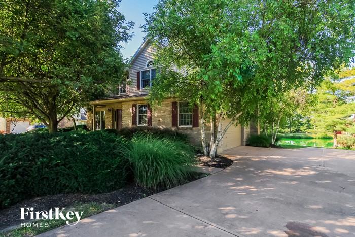 5130 Lakeside Dr - Photo 2 of 15