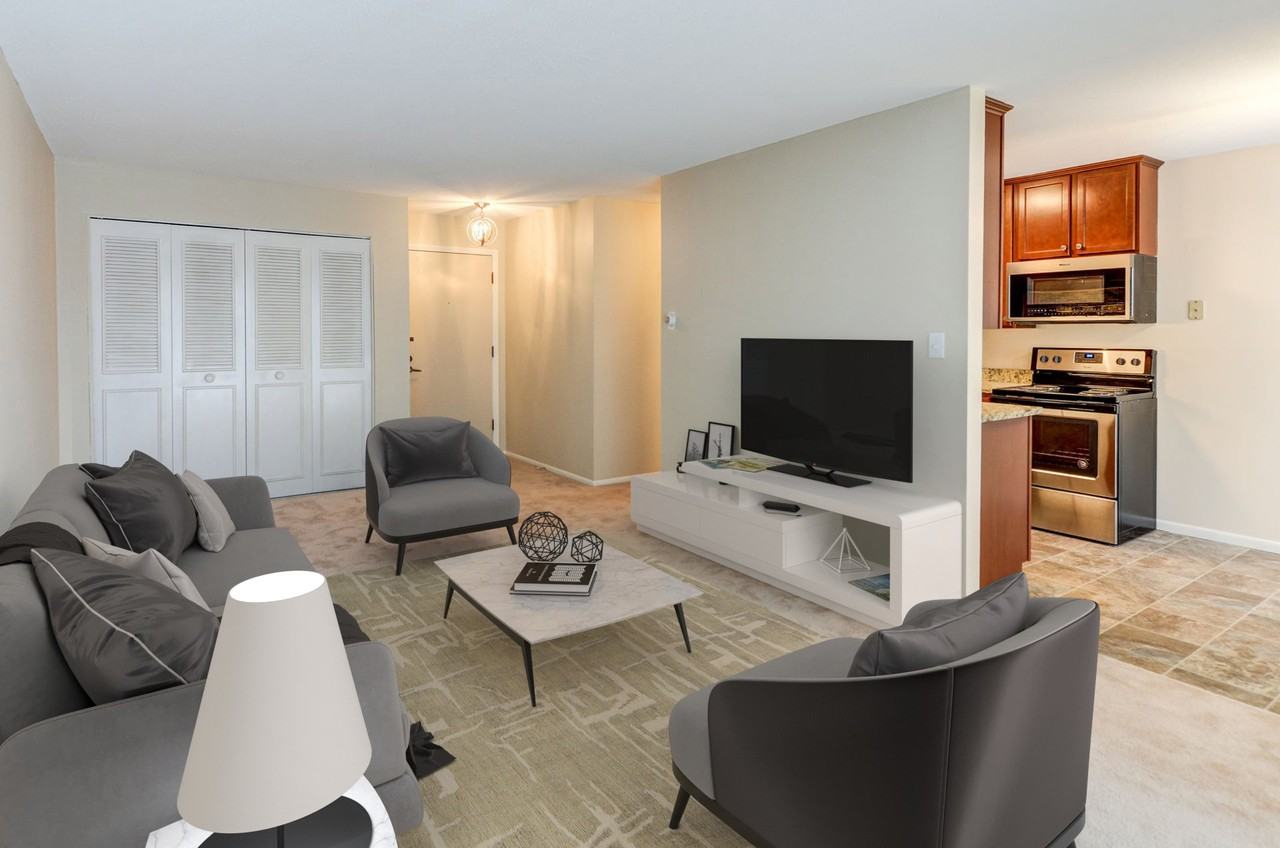 Charlton Estates - Photo 2 of 23