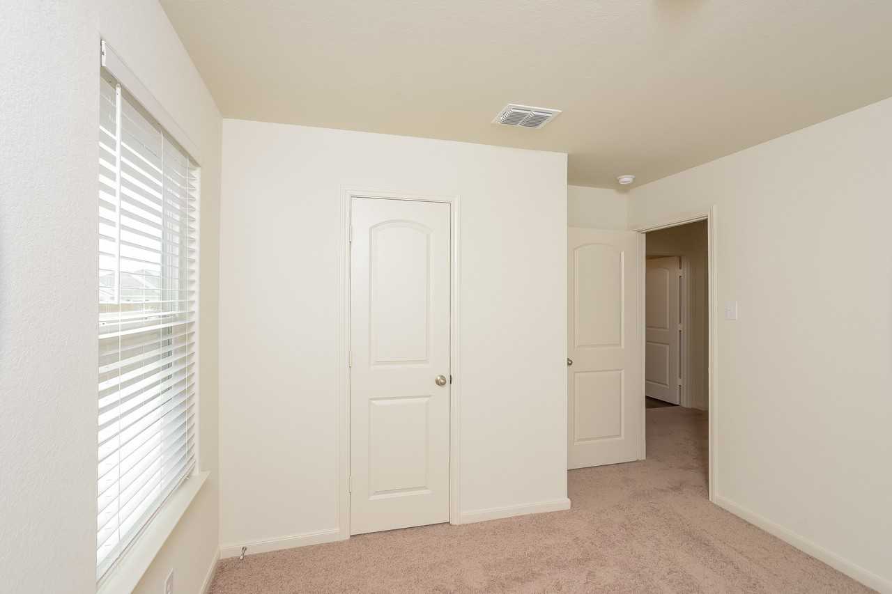 7245 Jebson Pass - Photo 3 of 15