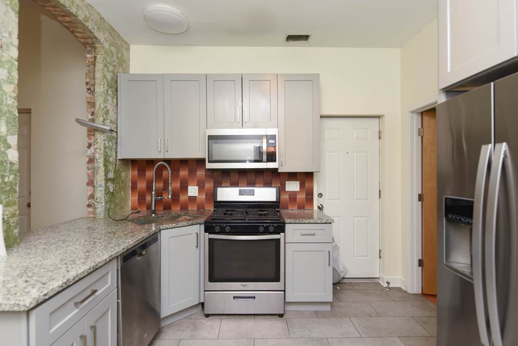 2006 S Washtenaw Ave #2C - Photo 2 of 21
