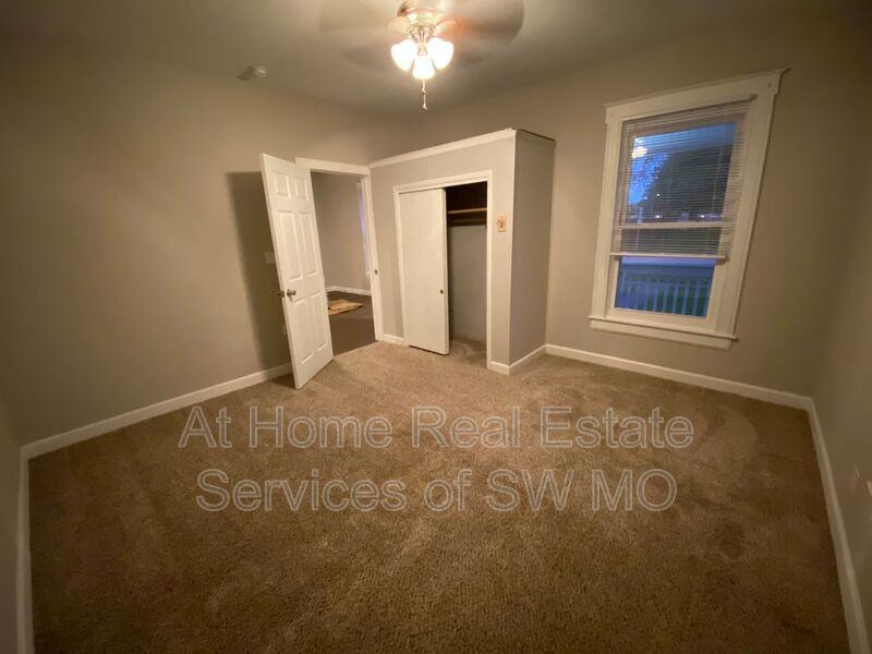 519 S Main Ave - Photo 5 of 14