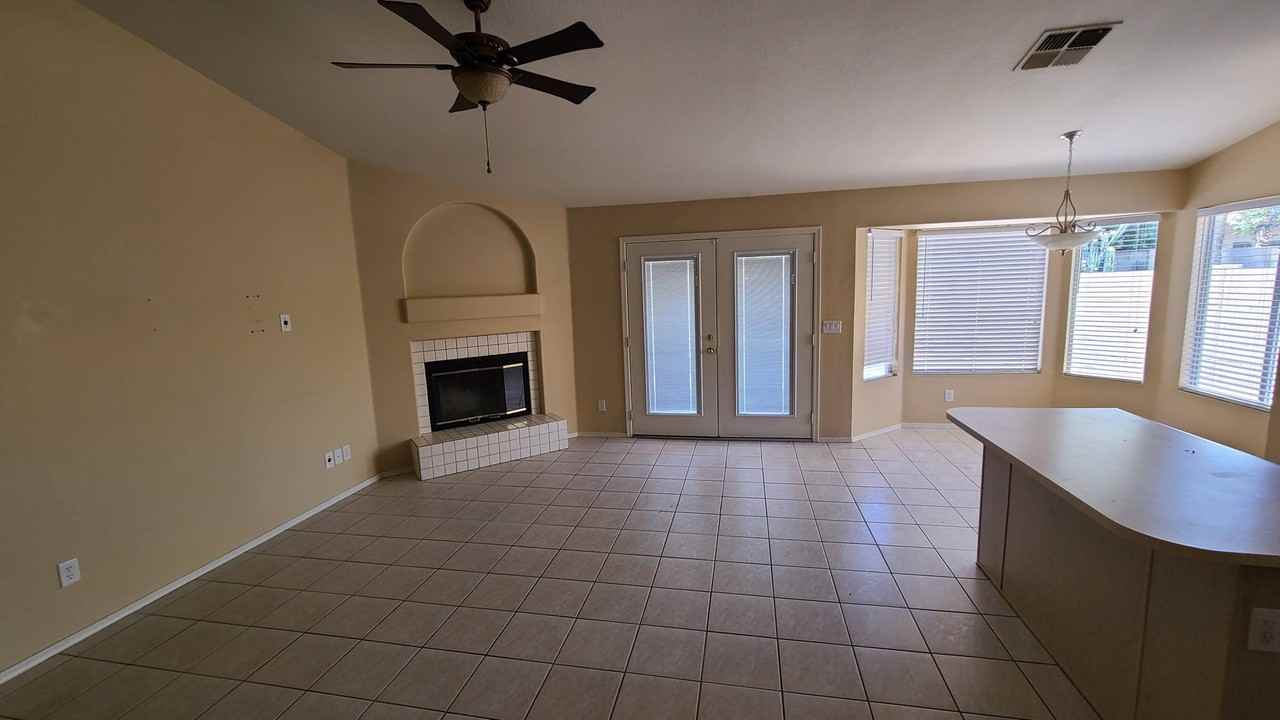 4422 E White Aster St #1 - Photo 4 of 6