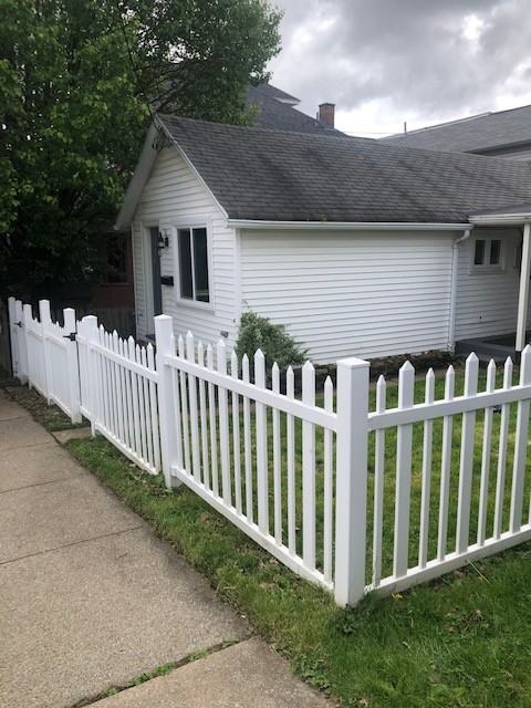 525 Grove St #525 - Photo 2 of 8