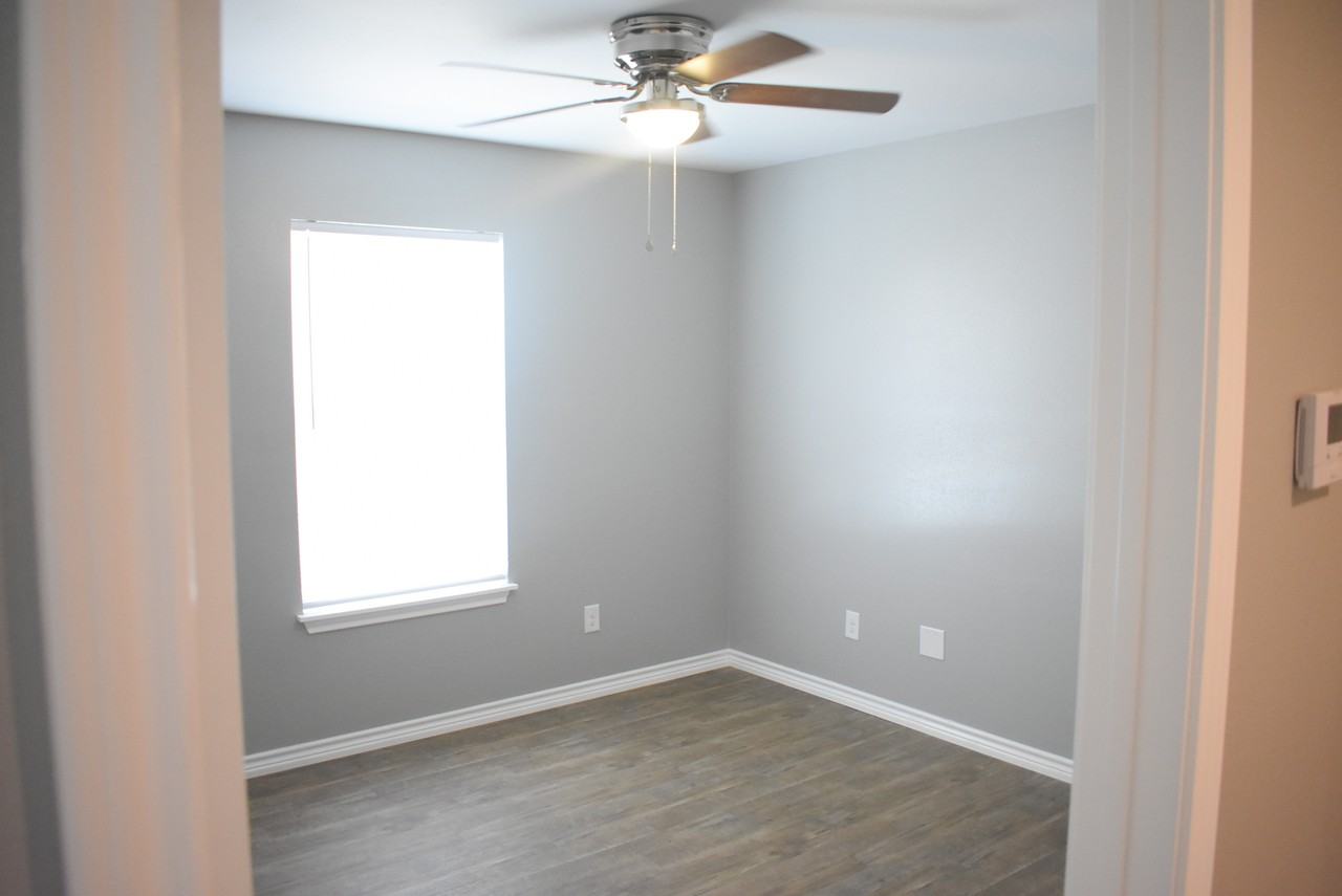 2313 Banita St #101 - Photo 3 of 12