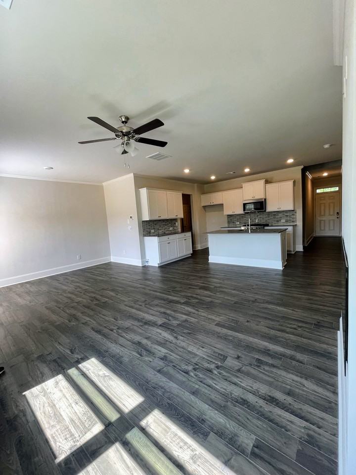 515 Scenic Pass #515 - Photo 2 of 19