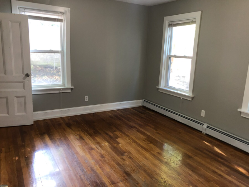 34 Miller Avenue - Photo 4 of 6