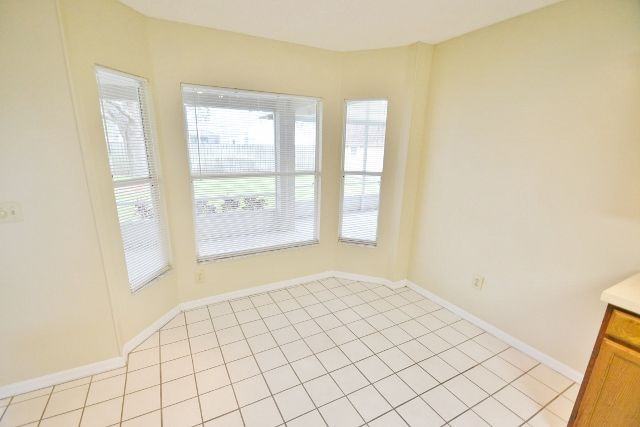 9608 Glenox Ln - Photo 2 of 14