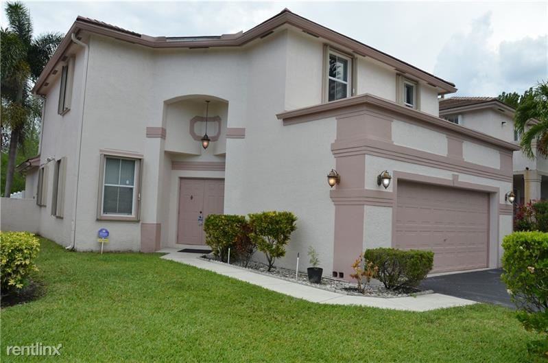 7470 Nw 1st Pl - Photo 2 of 20