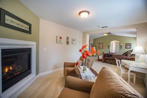 featured image of 109 Candlewood Ct