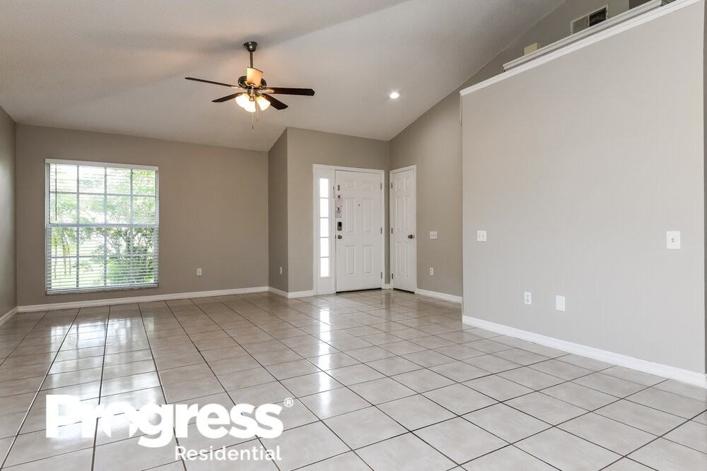 8828 Fort Jefferson Blvd - Photo 3 of 16