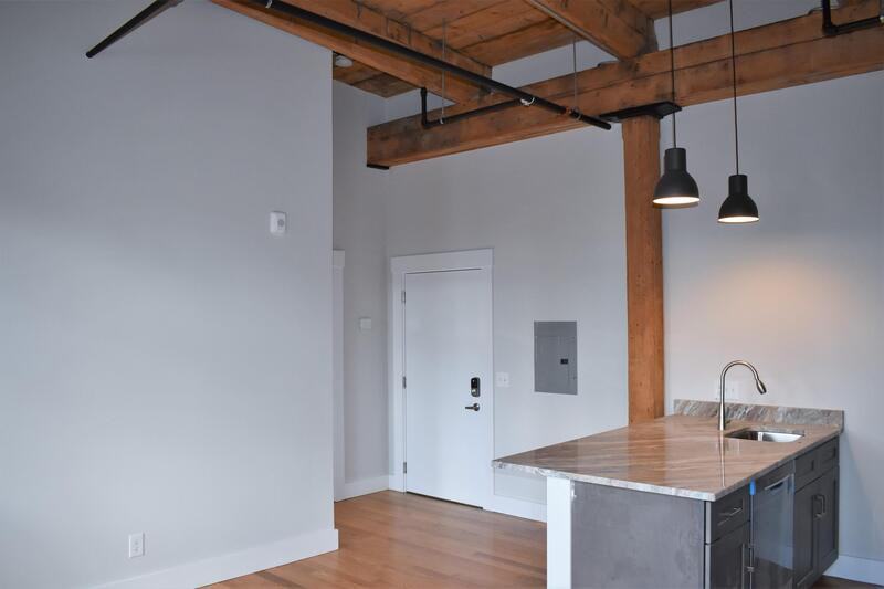 128 Chandler St - Photo 4 of 10