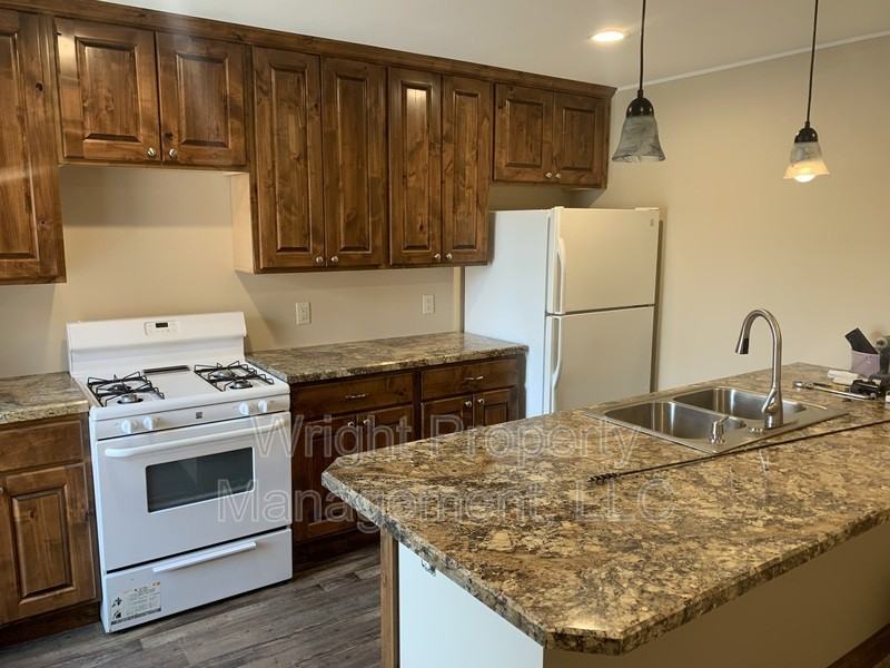 213 W Broadway St #1 - Photo 2 of 17