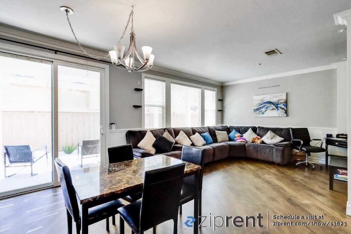 24731 Valleywalk St #6 - Photo 3 of 20