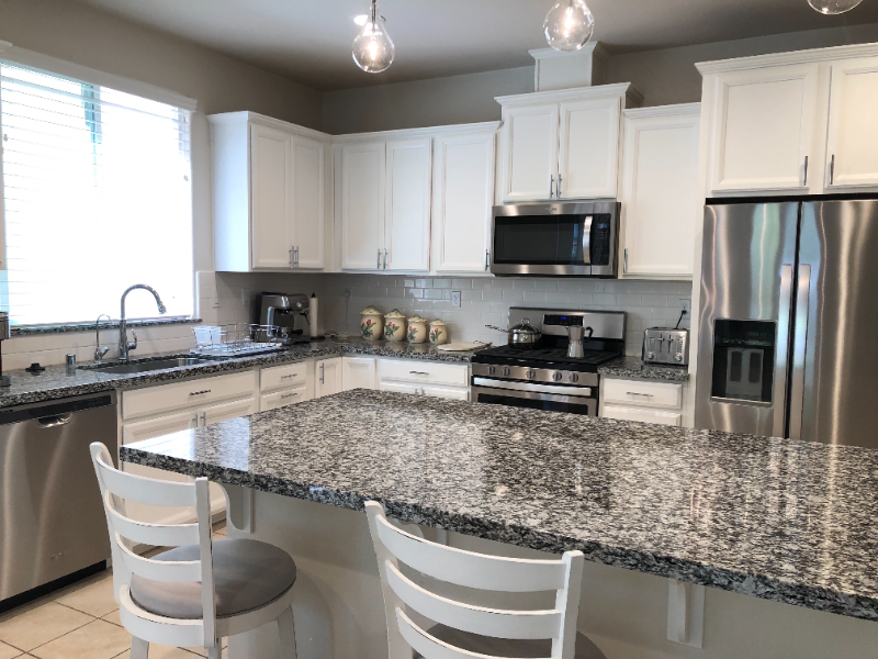 16726 Pickett Ln - Photo 2 of 12