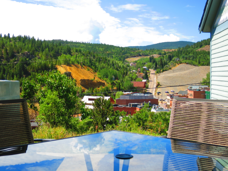 202 E 3rd High St - Photo 2 of 16