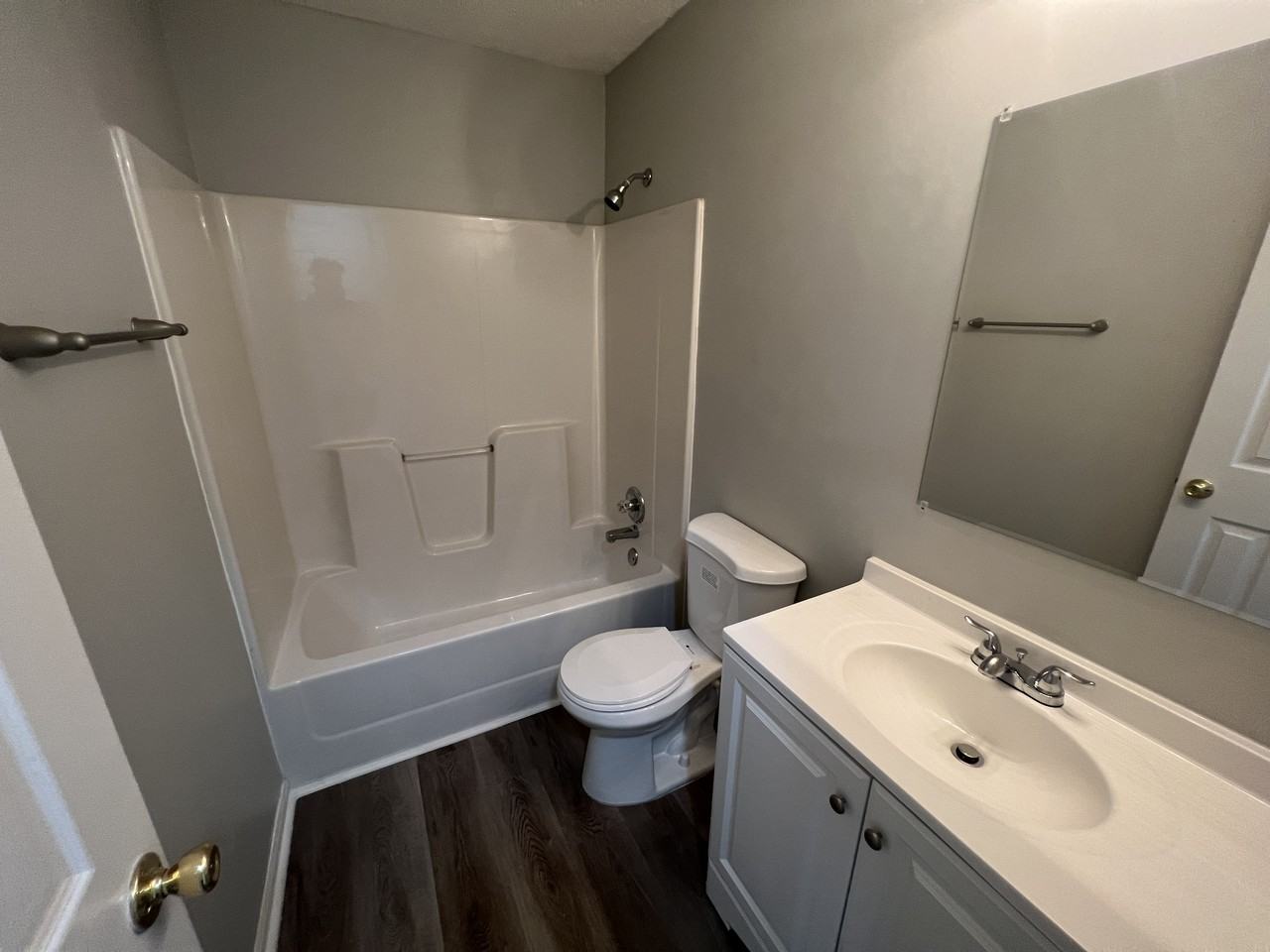 4210 Woodland Ave - Photo 2 of 9