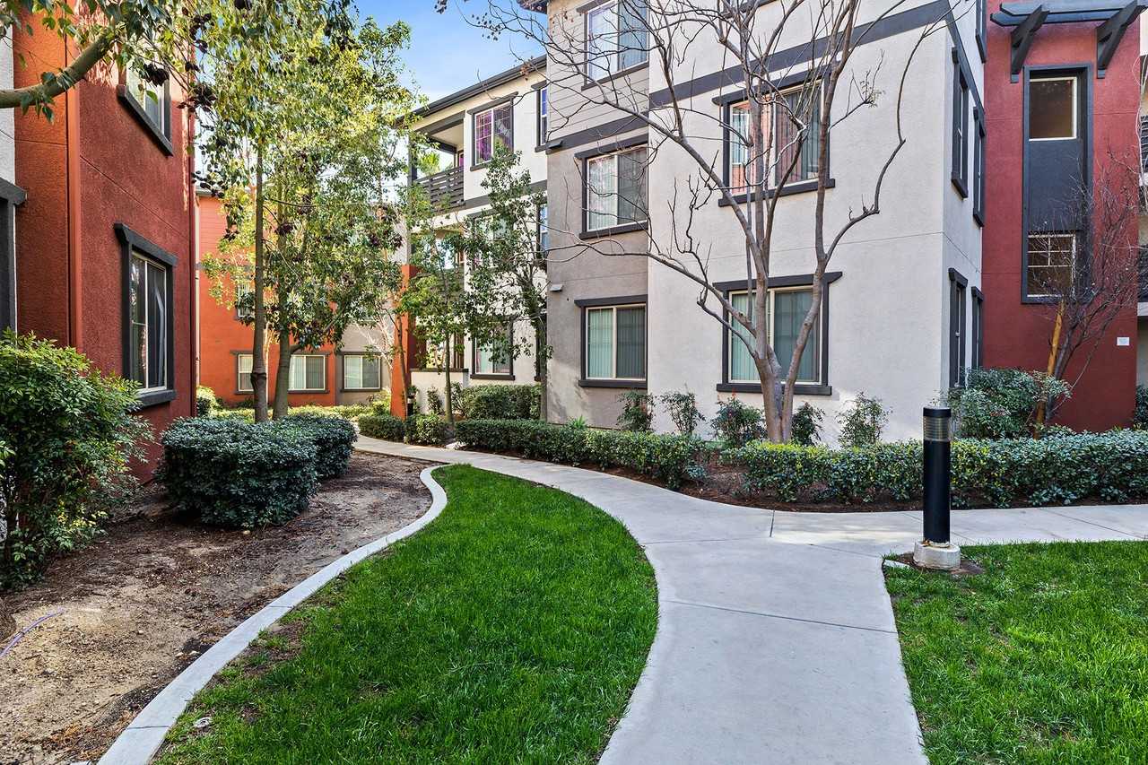 Rockwood at the Cascades - Photo 3 of 9