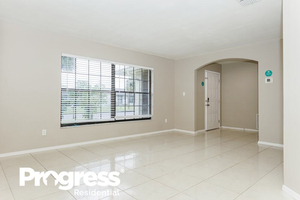 2315 Bay Leaf Dr - Photo 3 of 16