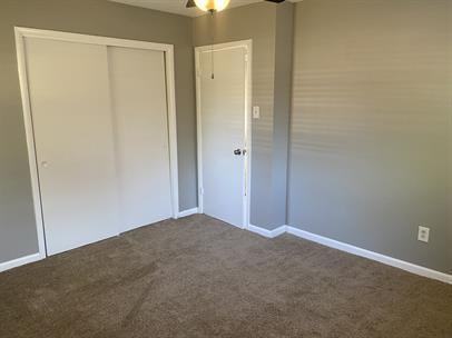 400 S Dearborn St - Photo 3 of 4