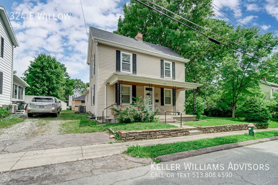 324 E Willow Ave - Photo 3 of 50