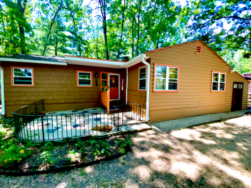 238 Chicagami Trl - Photo 2 of 9