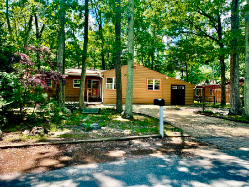 238 Chicagami Trl - Photo 3 of 9