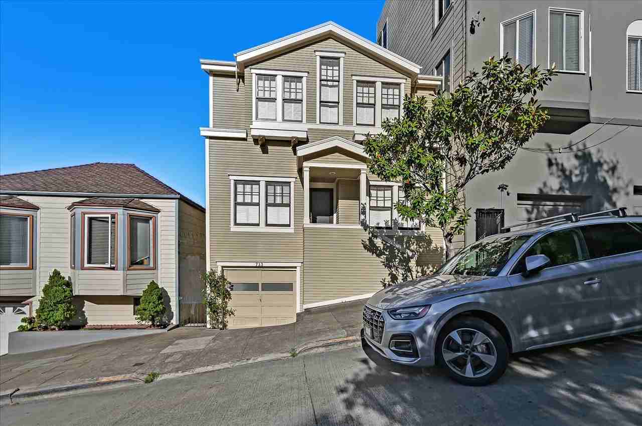 733 Sanchez St - Photo 2 of 24