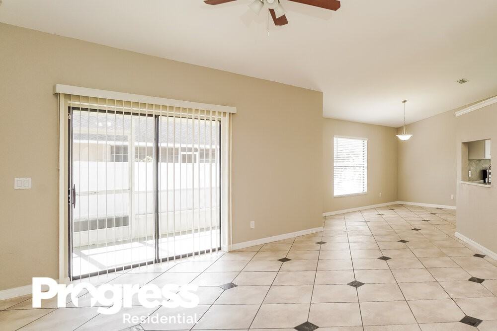 4606 Sawgrass Blvd - Photo 3 of 16