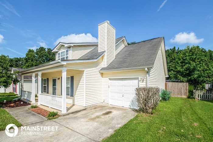 4012 Meadow Glen Way - Photo 2 of 17
