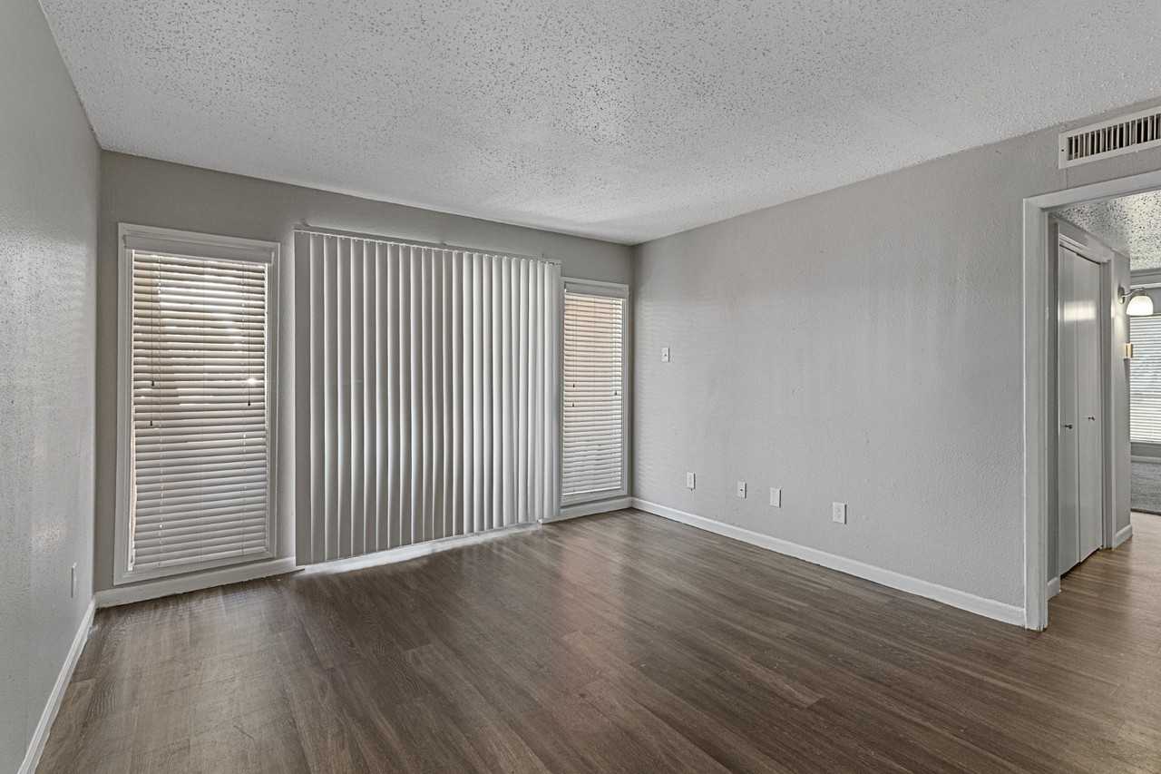 Aria Residences - Photo 3 of 31