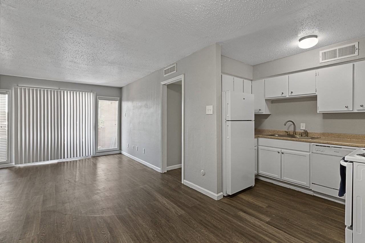 Aria Residences - Photo 4 of 31