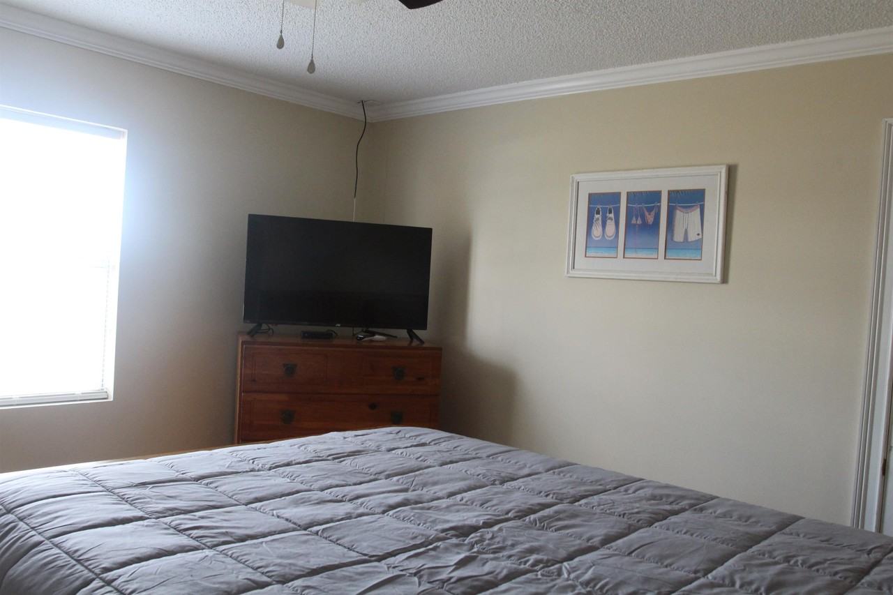 2311 Beachview Drive #A - Photo 5 of 12