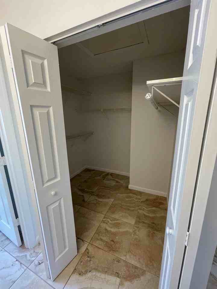 13761 Newport Mnr #13761 - Photo 5 of 8