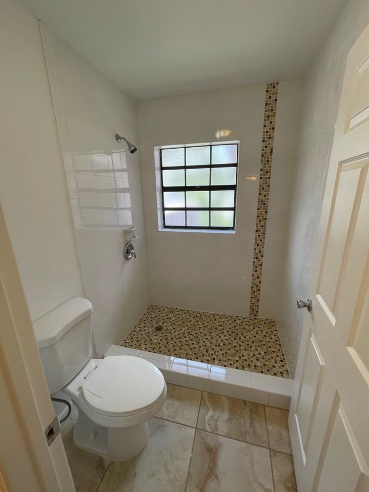 13761 Newport Mnr #13761 - Photo 6 of 8